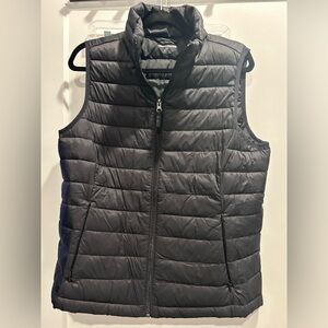 Black puffy vest